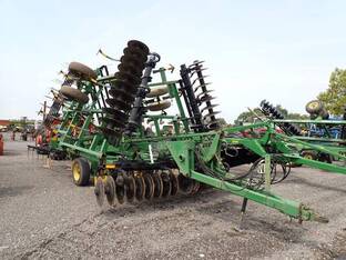 John Deere 726