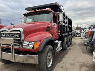 2005 Mack GRANITE CV713