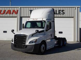 2023 Freightliner CASCADIA 126