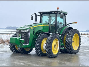 2015 John Deere 8320R