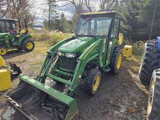 2009 John Deere 3320