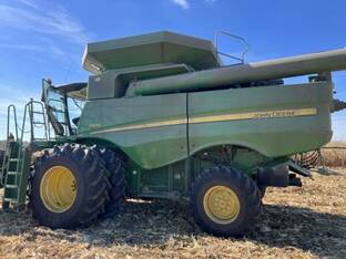 2013 John Deere S670
