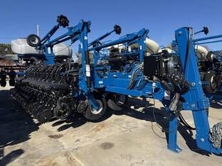 Kinze 5700