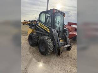 2016 New Holland L220