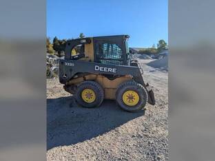 2011 John Deere 332D