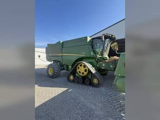 2022 John Deere S790