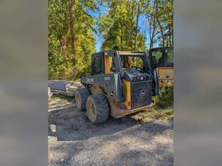 2011 John Deere 332D