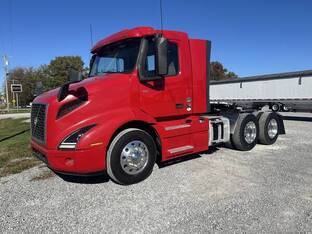 2020 Volvo VNR64T300