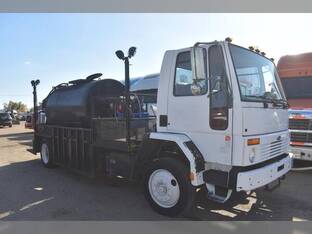 1999 Sterling L7500