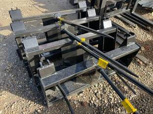 Skid Steer Style Bale Spear