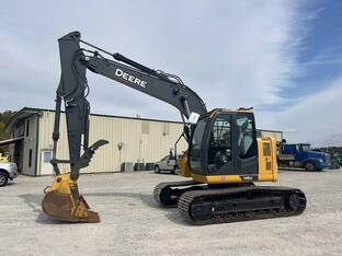 2022 John Deere 135G