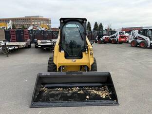 2021 Caterpillar 242D3