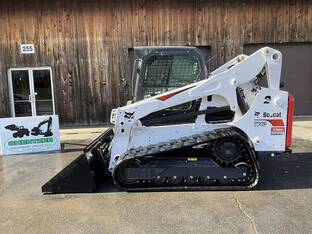 2022 Bobcat T740