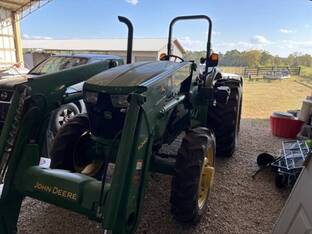 2015 John Deere 5075E