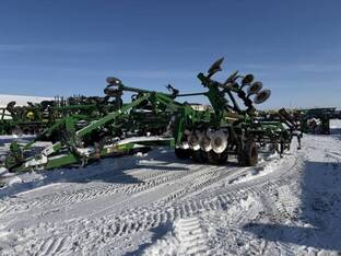 2022 John Deere 2730