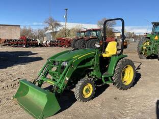 2023 John Deere 3033R