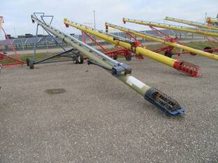 Harvest International T1062