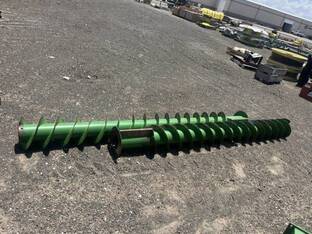 John Deere 8R40 Augers