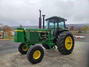 1980 John Deere 4440