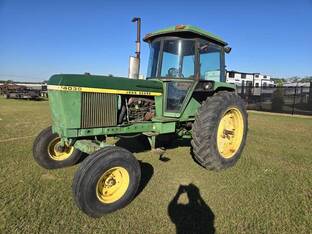 John Deere 4030