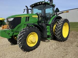 2023 John Deere 6R 215