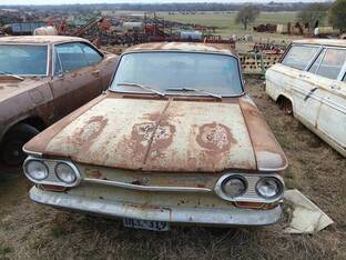 Chevrolet Corvair 700