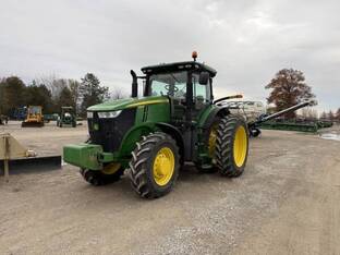 2016 John Deere 7210R