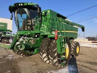 2022 John Deere S780
