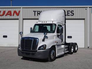 2020 Freightliner CASCADIA 125
