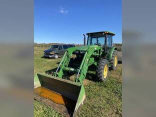 2014 John Deere 5100E