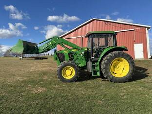2010 John Deere 7130