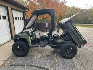 2017 John Deere GATOR XUV 825I
