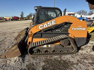 2021 Case TV370B