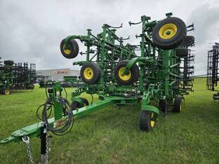 2025 John Deere 2230