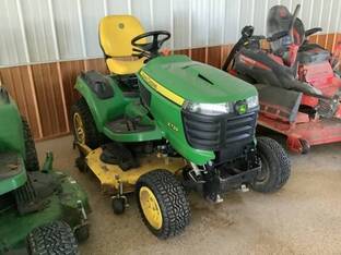 2022 John Deere X739