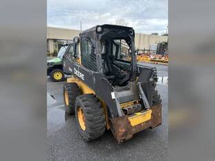 2014 John Deere 320E