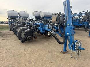 2022 Kinze 4905