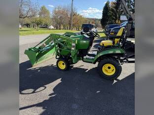 2019 John Deere 1025R