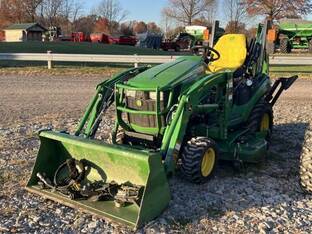2017 John Deere 1025R