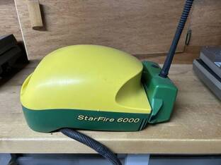 John Deere StarFire 6000 with 900mhz RTK
