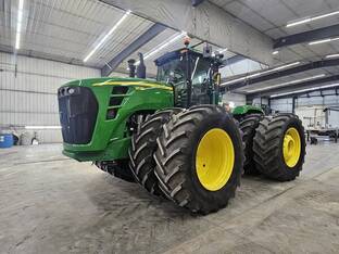 2011 John Deere 9530