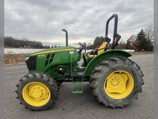 2023 John Deere 5075E