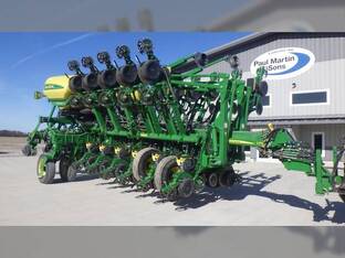 2016 John Deere 1795