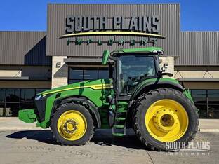 2022 John Deere 8R 340