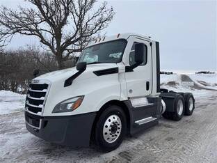 2022 Freightliner CASCADIA 126