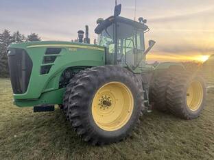2009 John Deere 9230