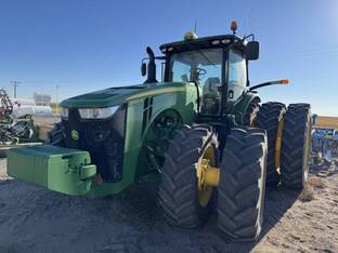 2017 John Deere 8320R