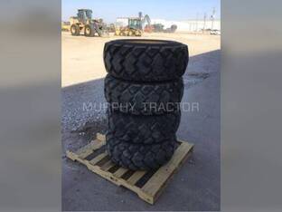 2024 Kubota 324G TIRES