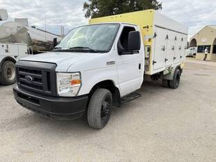 2018 Ford E450