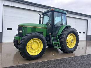 John Deere 7400